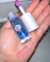 Load image into Gallery viewer, Blueberry Color Changing Lip Plumper Oil