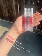 Load image into Gallery viewer, EXTREME LIP PLUMPERS