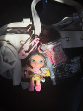 Load image into Gallery viewer, Dana Bratz Lipplumper Keychain
